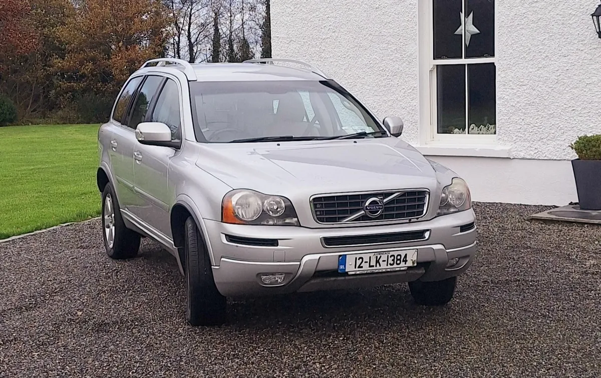 Volvo XC90 2012 - Image 1