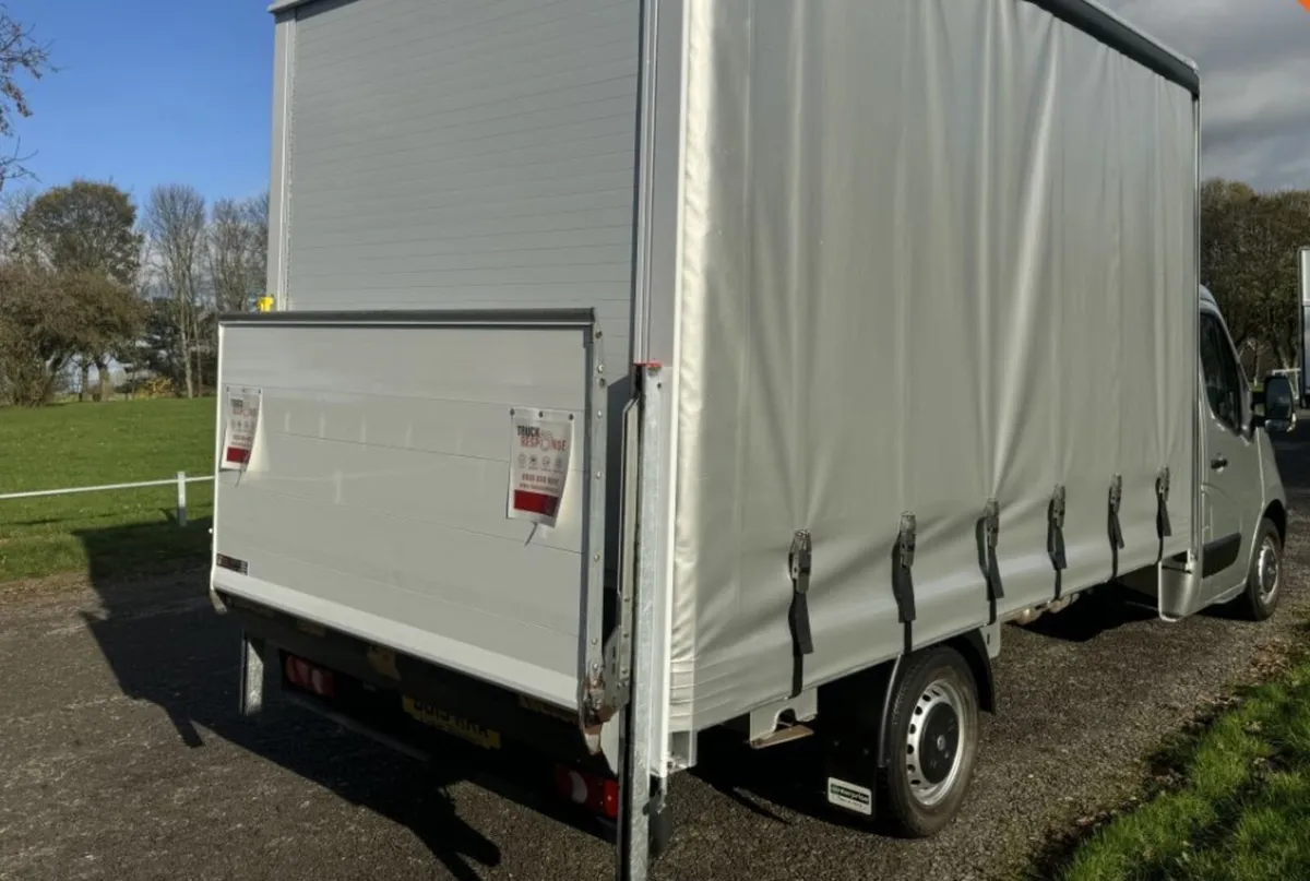 2019 Vauxhall Movano Curtainside - Image 2