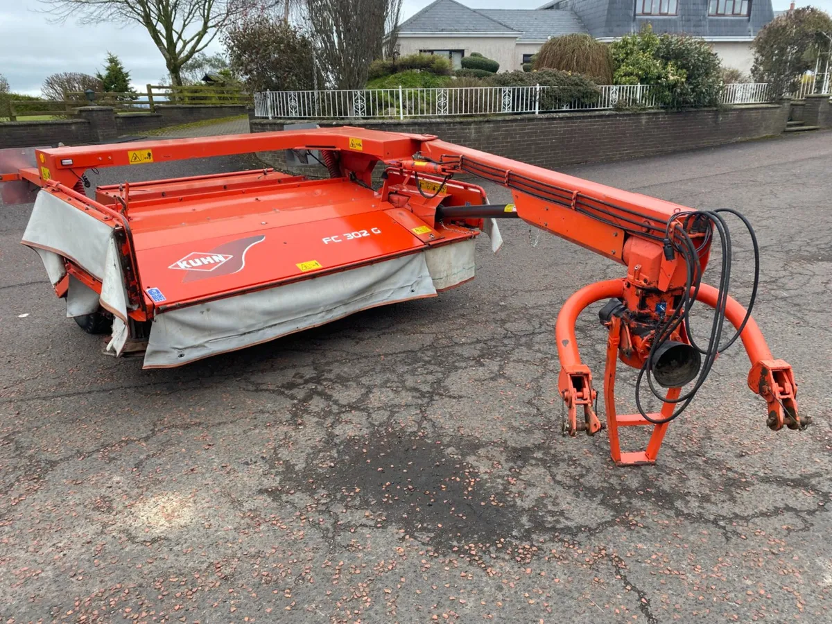 Kuhn FC302G Mower Conditioner - Image 1