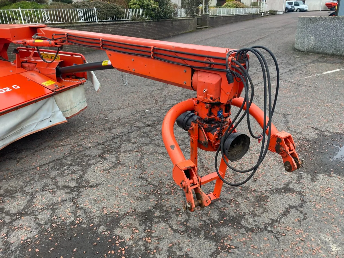 Kuhn FC302G Mower Conditioner - Image 4