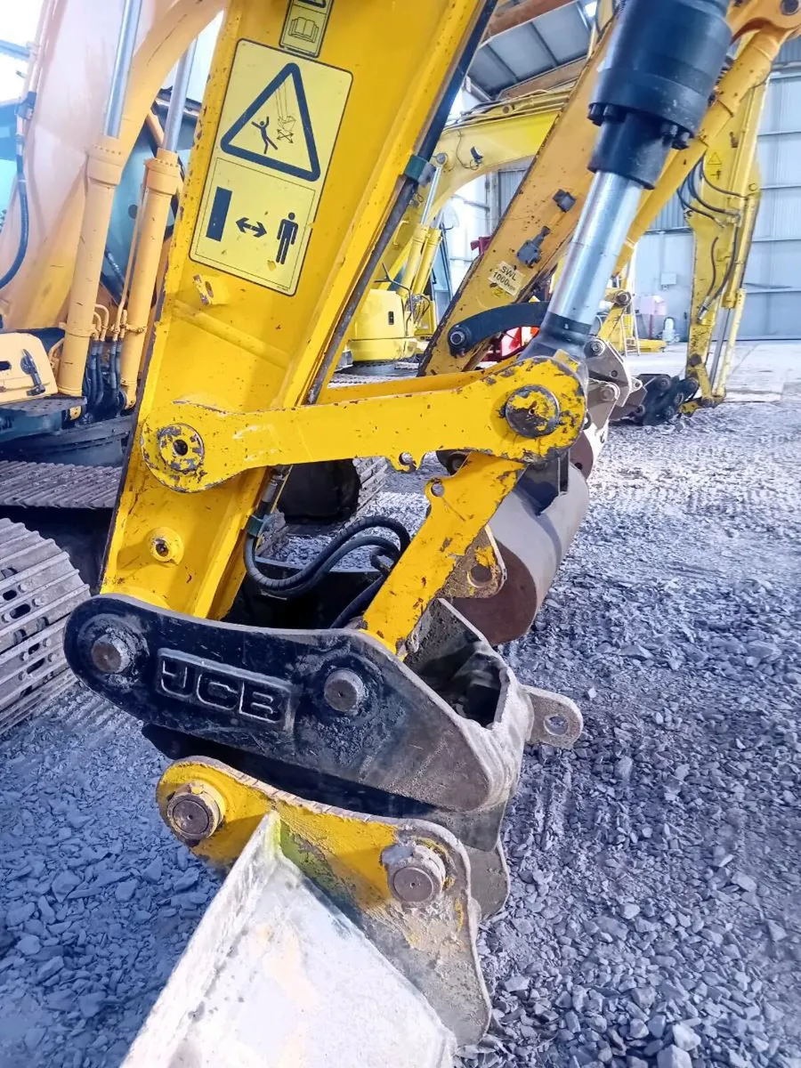 JCB JS145 - Image 2