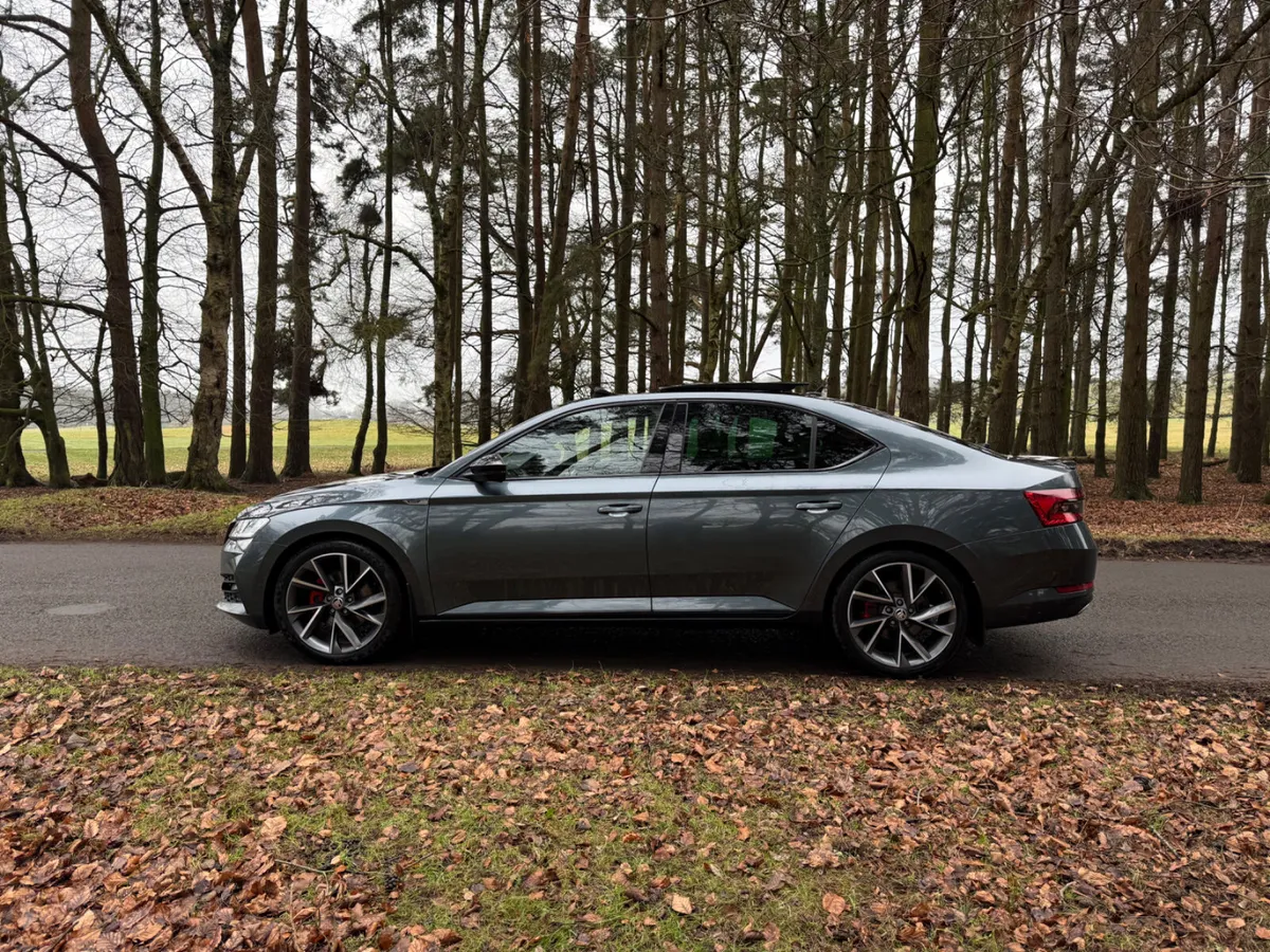 Skoda Superb TDI DSG Sportline - Image 4