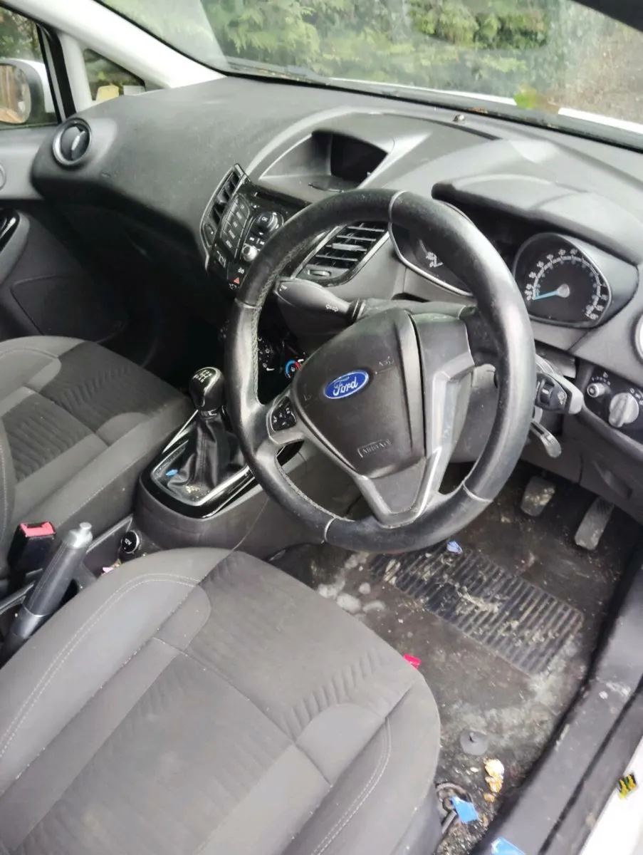 Breaking ford fiesta 2013 1.25 petrol - Image 3