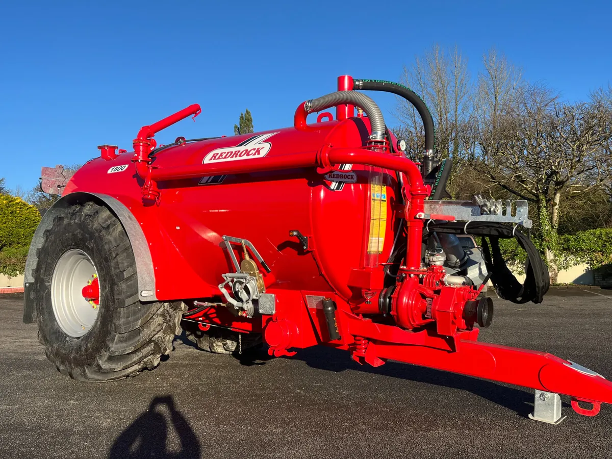 Redrock 1800 Gallon c/w Raingun - Image 1