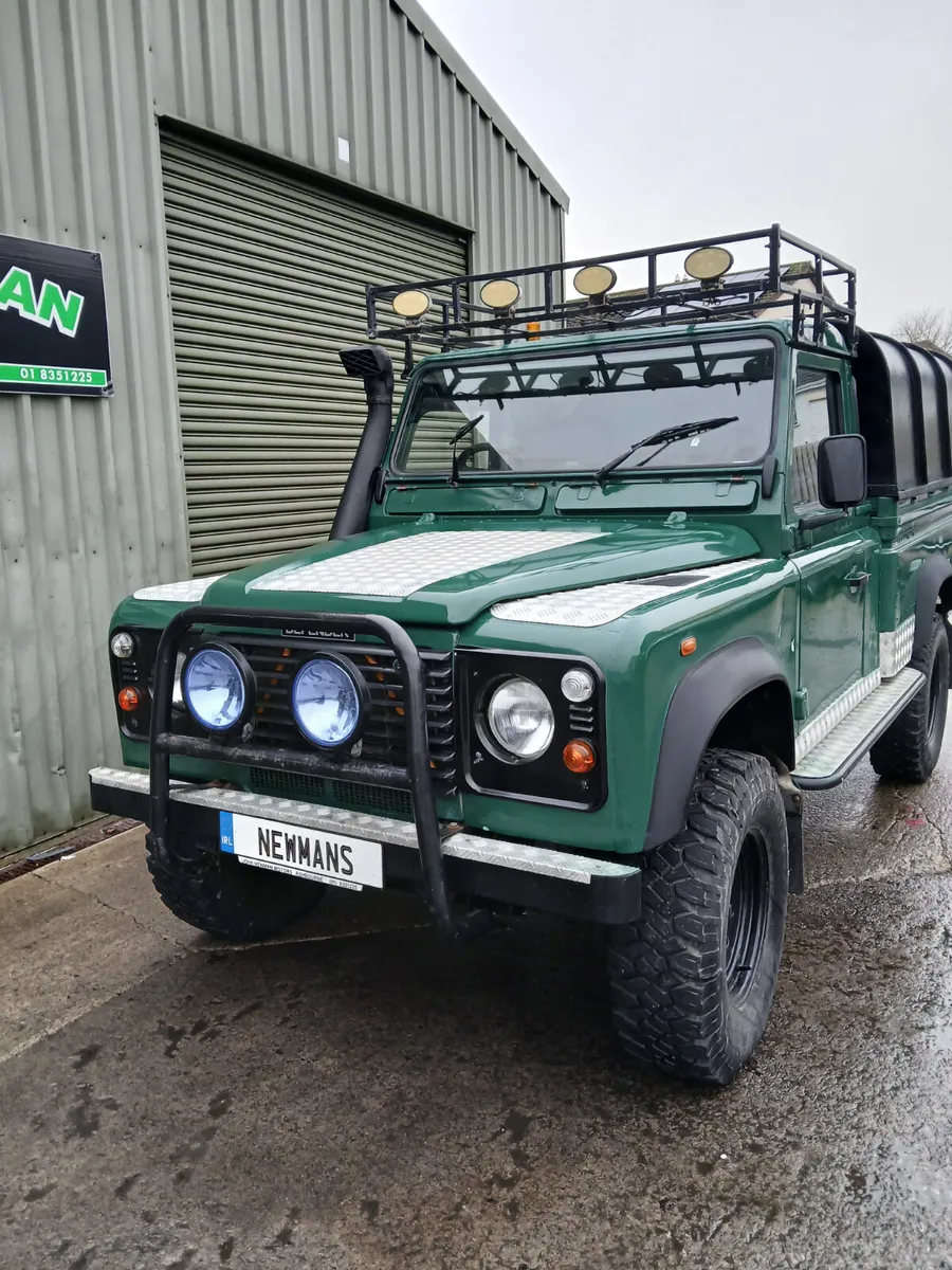 2003 Land Rover Defender 130 p/up - Image 4