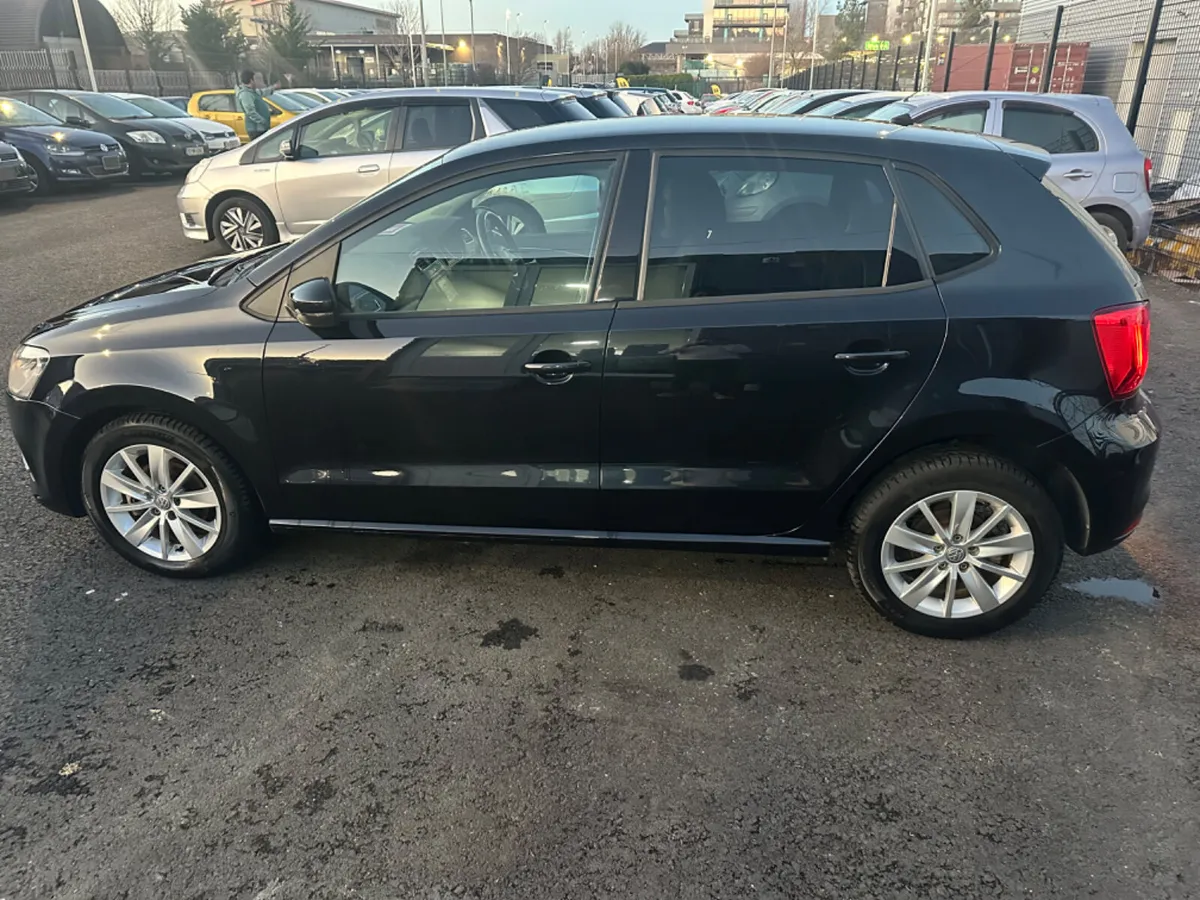 VOLKSWAGON POLO 1.2L TSI Comfortline 2015 - Image 10