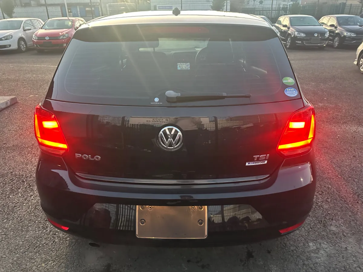 VOLKSWAGON POLO 1.2L TSI Comfortline 2015 - Image 6