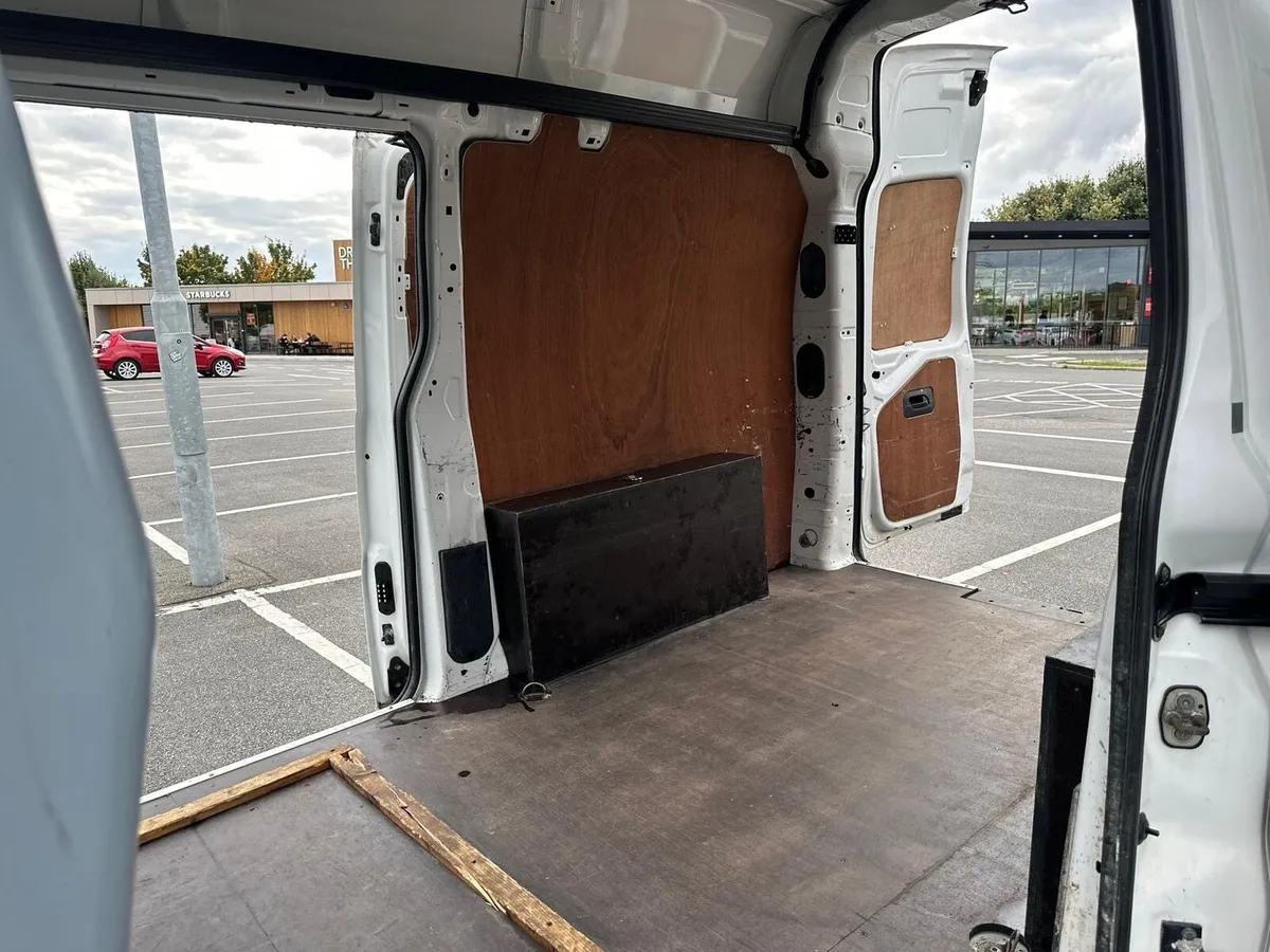 Citroen dispatch 2.0 diesel 2014 high roof - Image 2