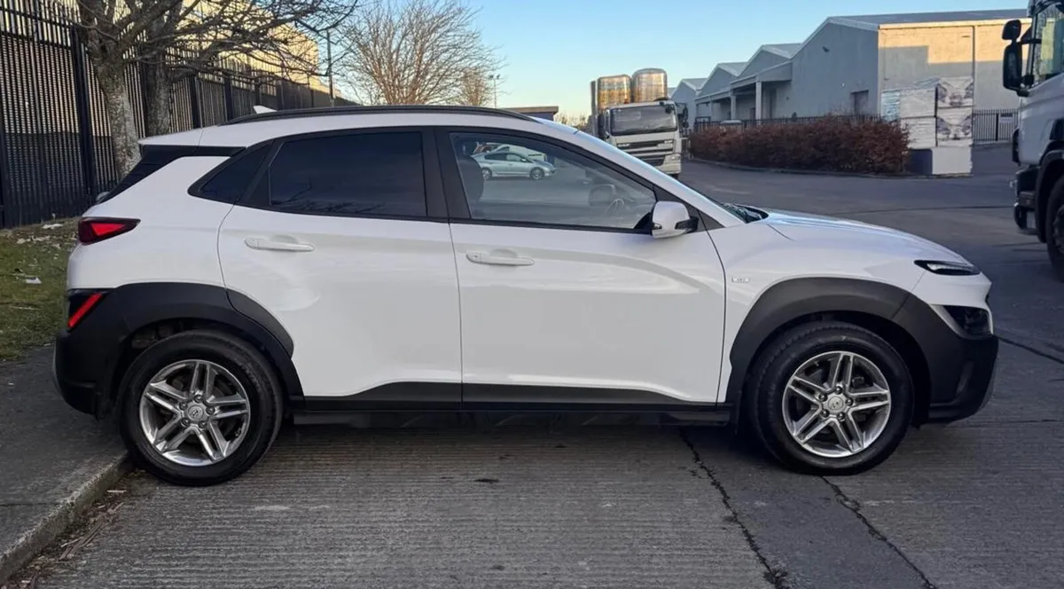 2021 Hyundai Kona Commercial - Image 3
