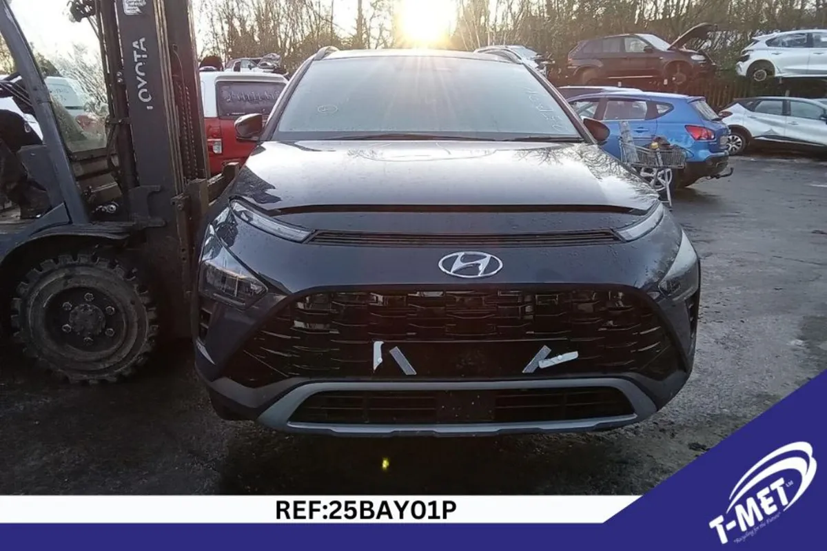 2023 HYUNDAI BAYON BREAKING FOR PARTS - Image 2