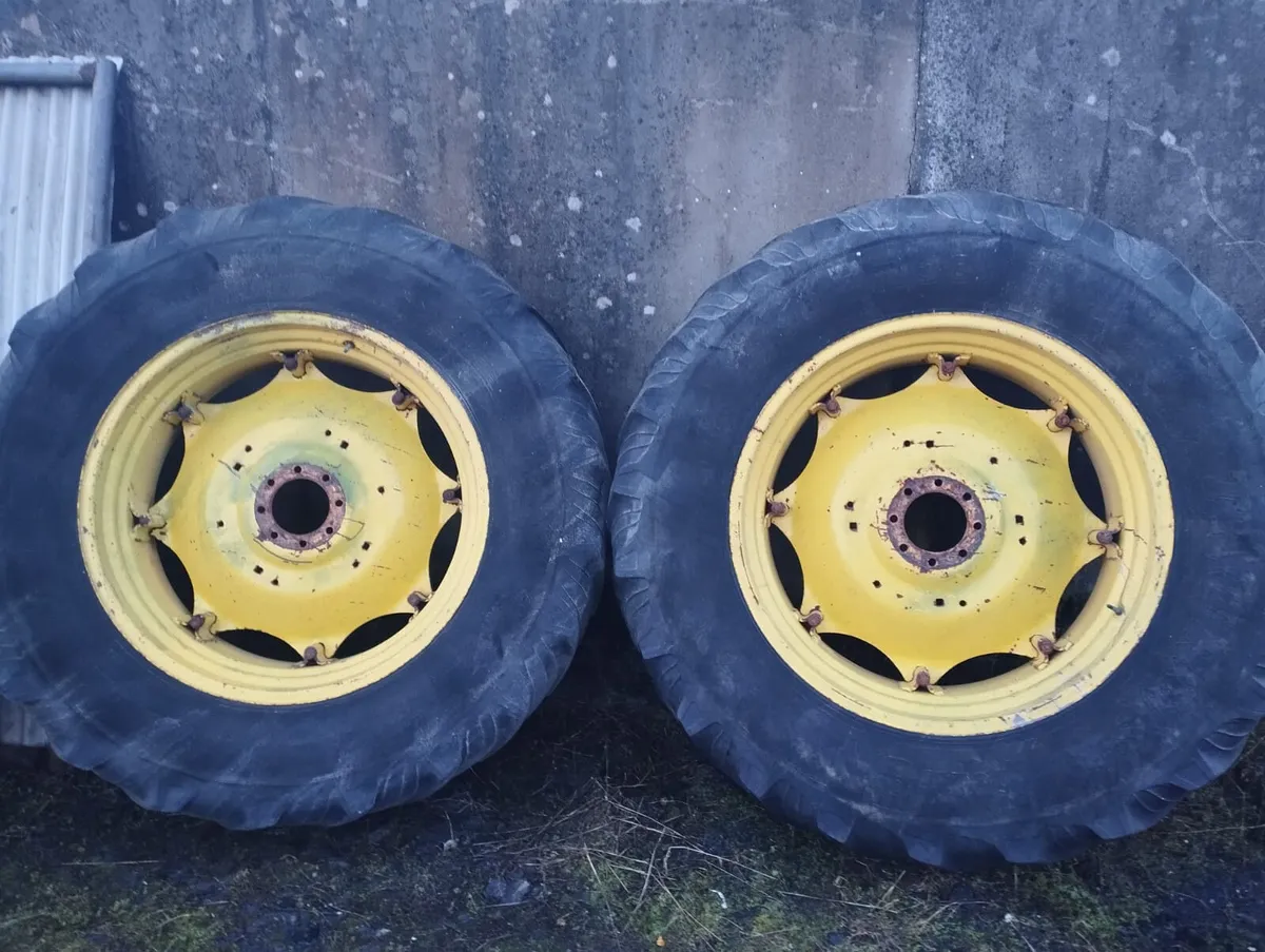 Tractor wheels - Image 2