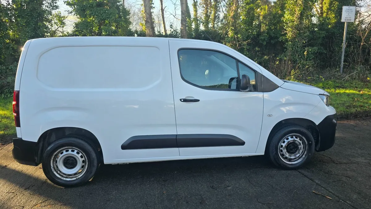 2020 Peugeot Partner Professional 1.5 Low Millage - Image 3