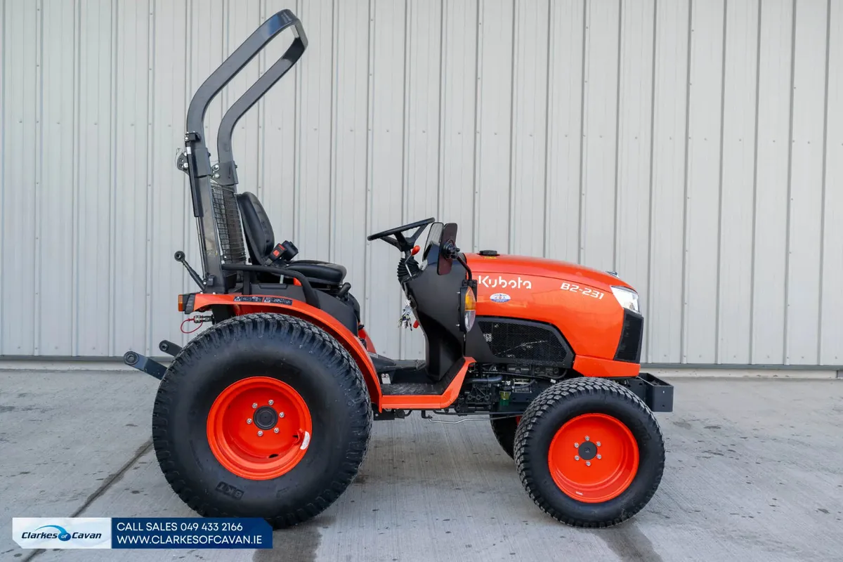 2022 Kubota B2-231 - Image 1