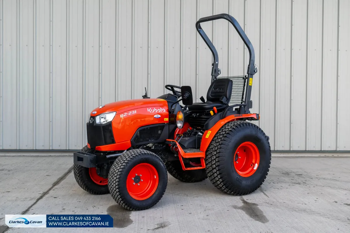 2022 Kubota B2-231 - Image 3