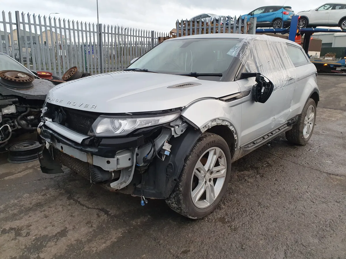 15 LAND ROVER RANGE ROVER EVOQUE 2.2D FOR BREAKING - Image 2