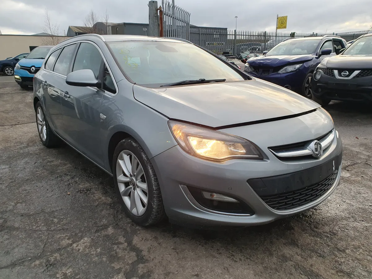 13 OPEL ASTRA  2.0 CDTI (A20DTH) FOR BREAKING - Image 1
