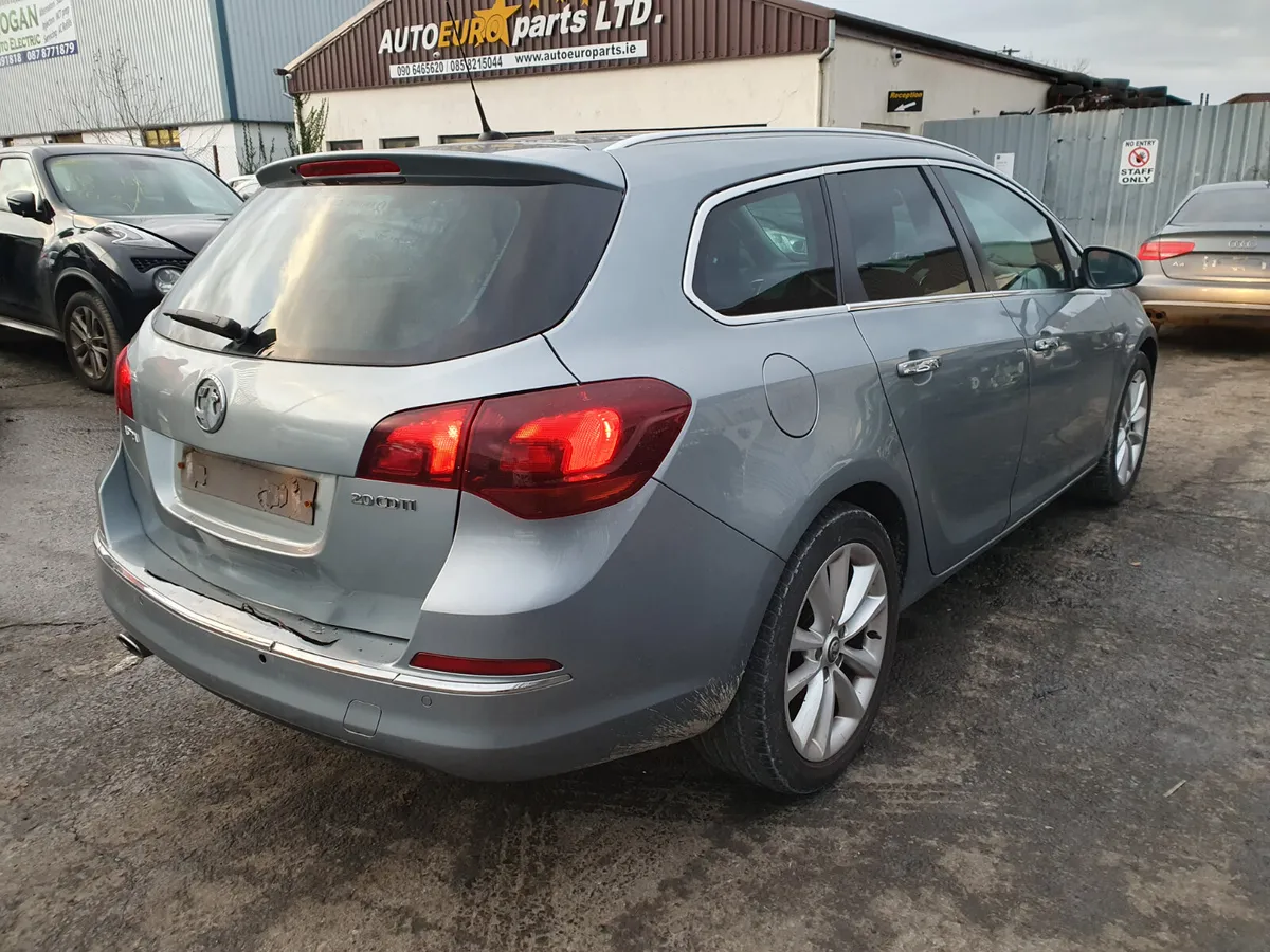 13 OPEL ASTRA  2.0 CDTI (A20DTH) FOR BREAKING - Image 4