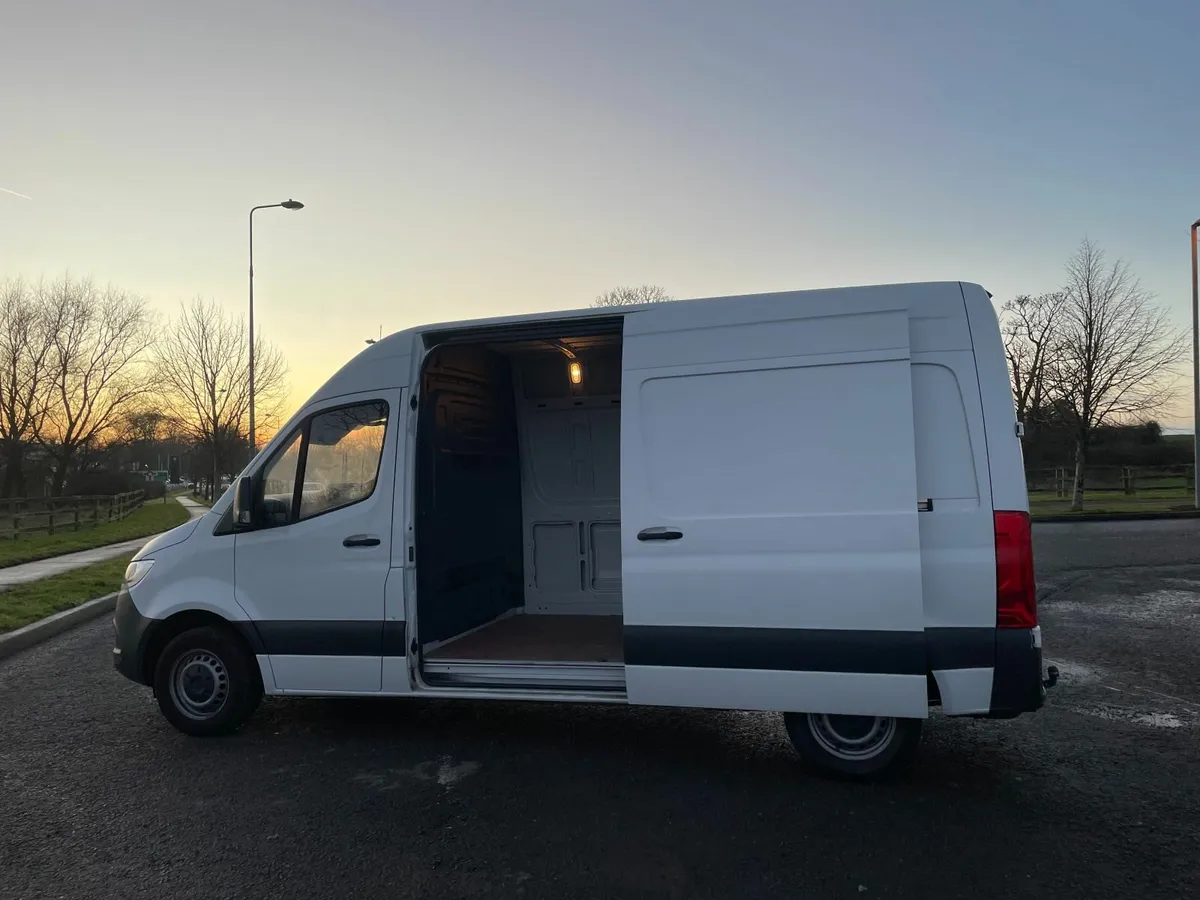 Mercedes-Benz Sprinter 2020 - Image 3