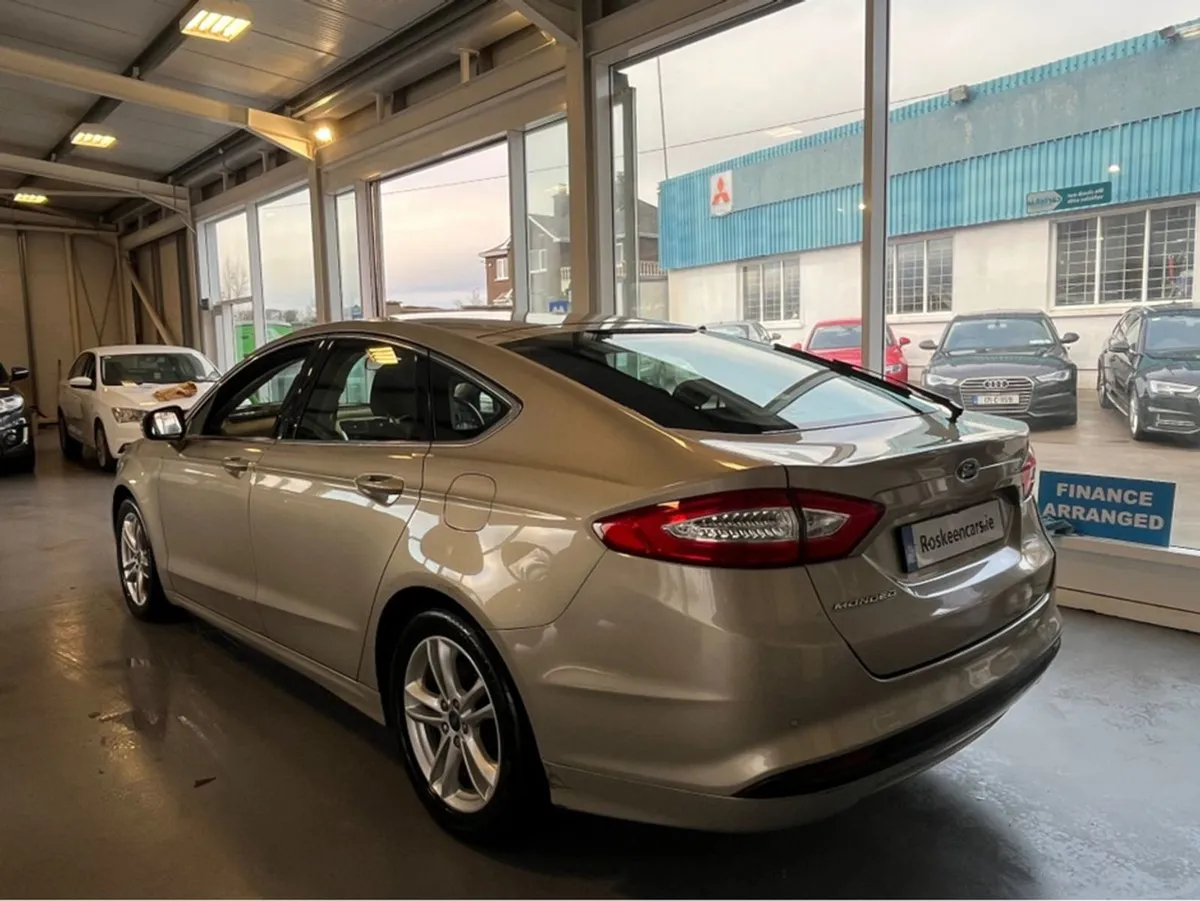 Ford Mondeo Zetec 1.6 Tdci 115PS 4DR - Image 4
