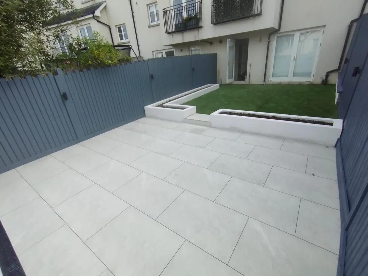 Porcelain tilles& garden makeover - Image 2