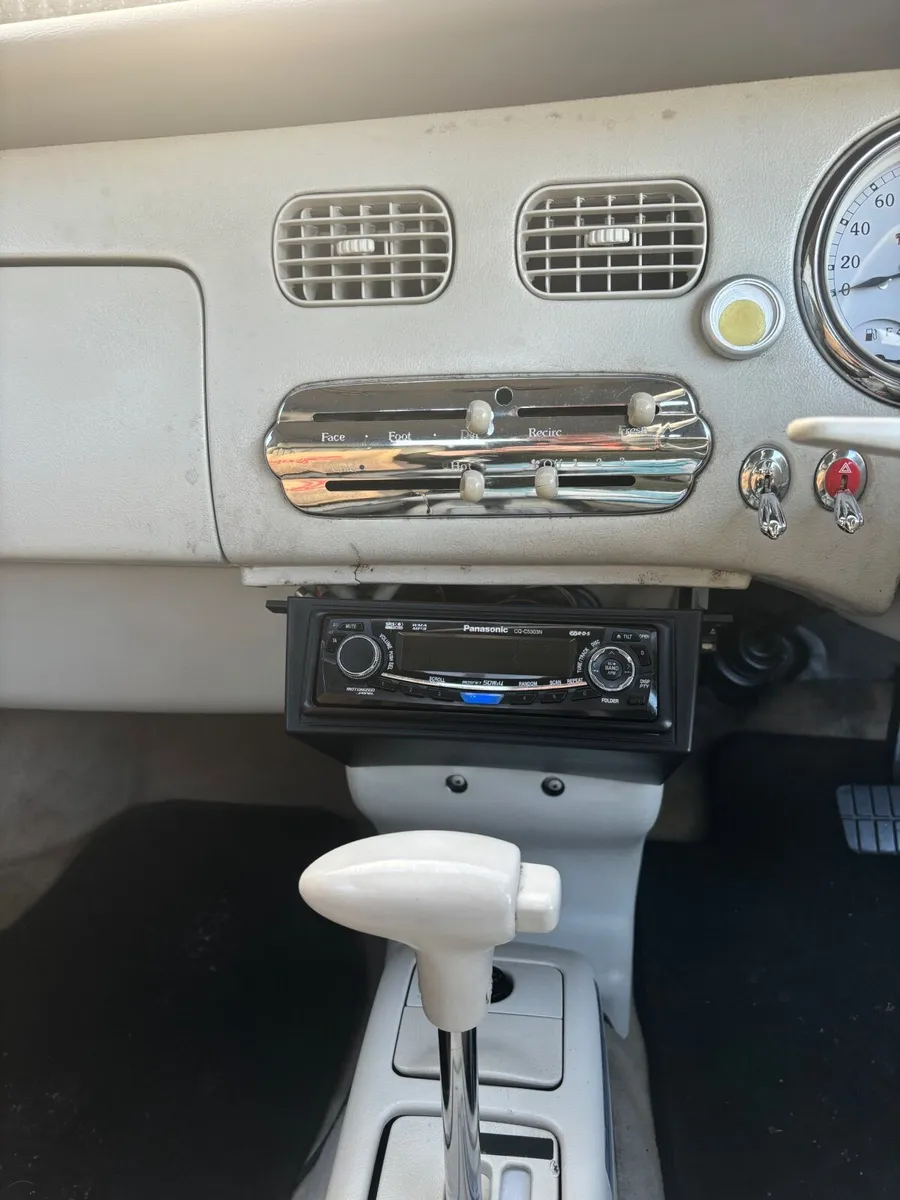 Nissan Figaro - Image 4