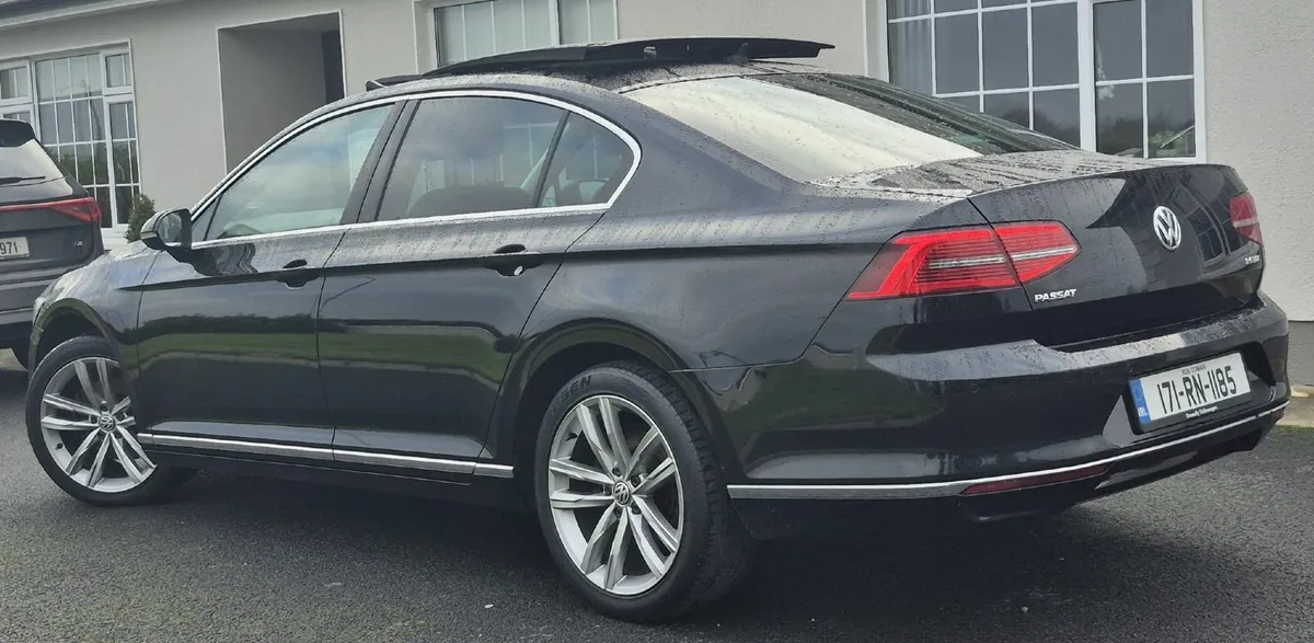 Volkswagen Passat 2017 2.0 TDI 150bhp "GT SPEC" - Image 3