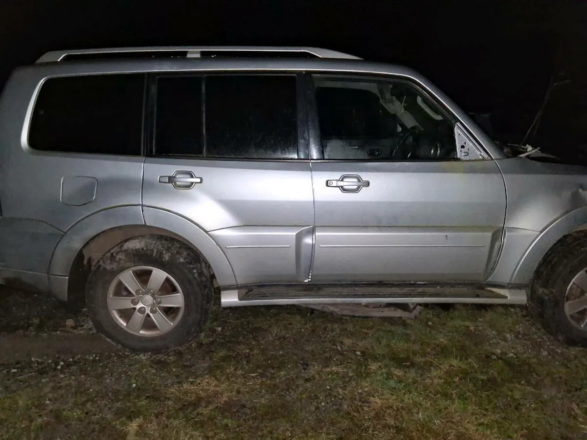 Mitsubishi pajero m4 parts - Image 1