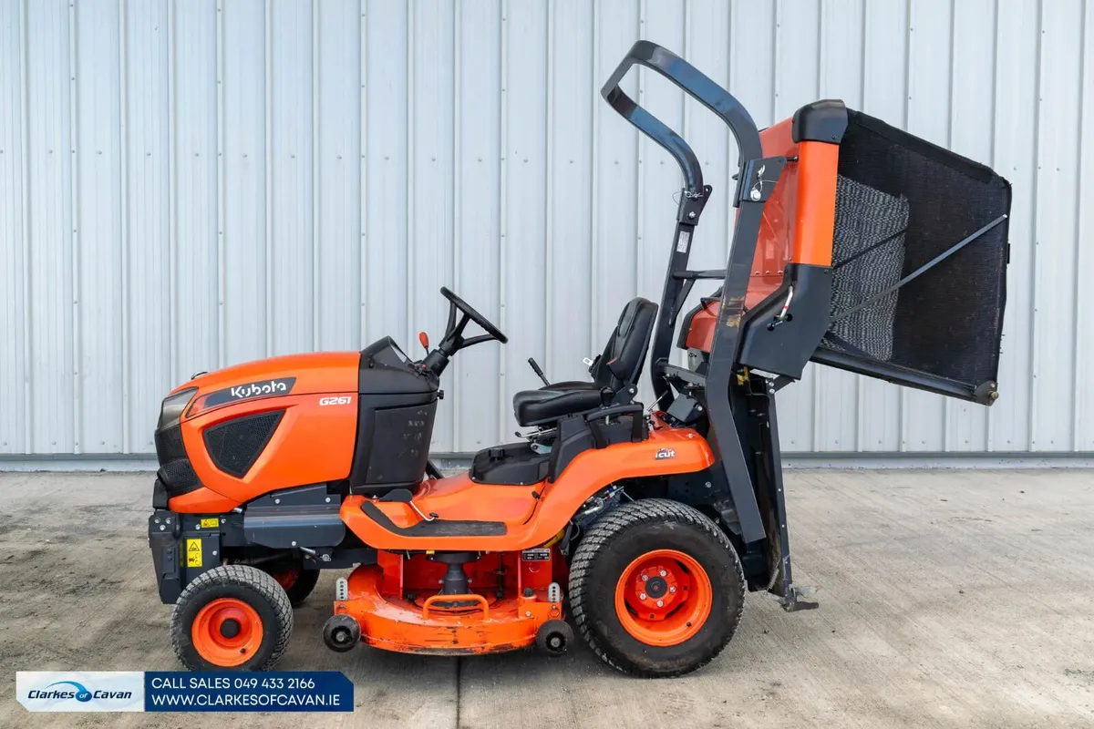 2021 Kubota G261LD Lawnmower - Image 4