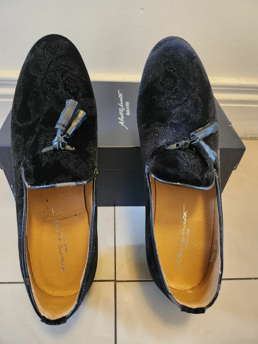 Shoes - Image 3