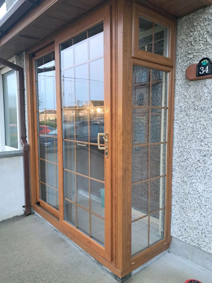 Sliding door - Image 1
