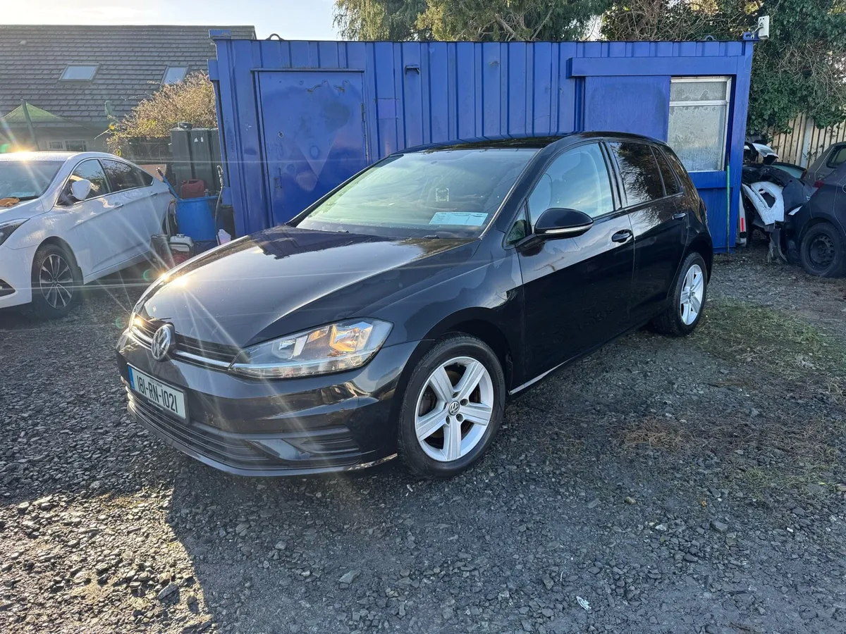 2018 Volkswagen Golf - Image 1
