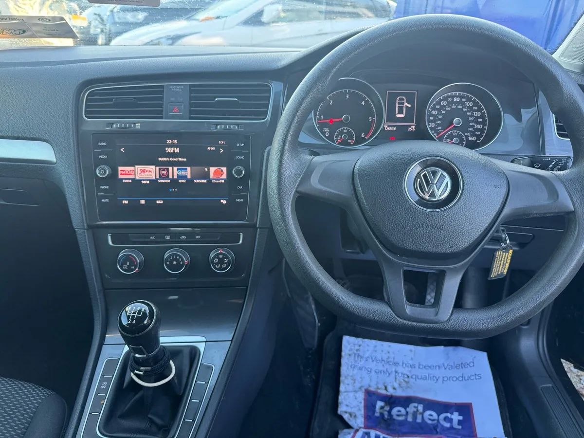 2018 Volkswagen Golf - Image 3