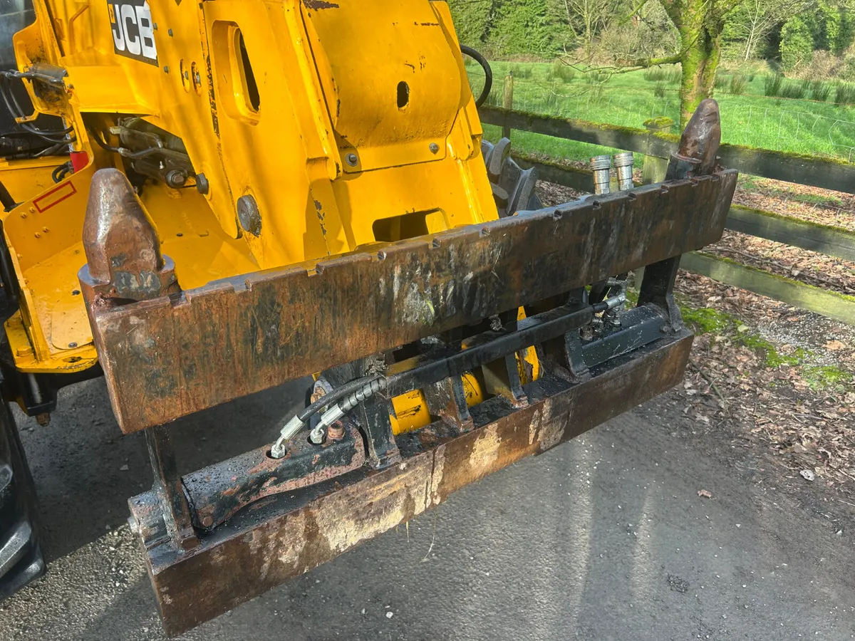 Jcb 320s - Image 3