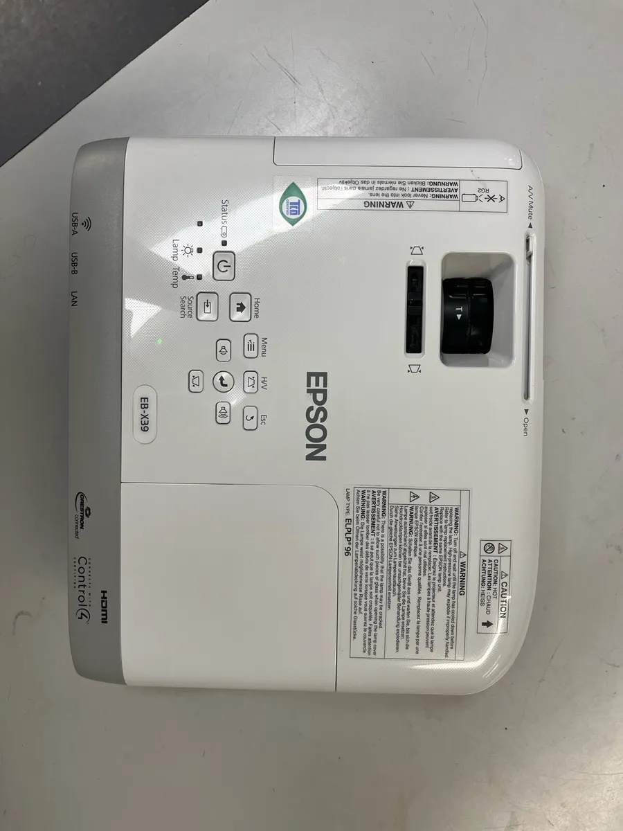 Epson EB-X39 projector - Image 2