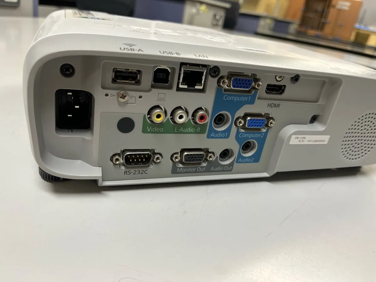 Epson EB-X39 projector - Image 3