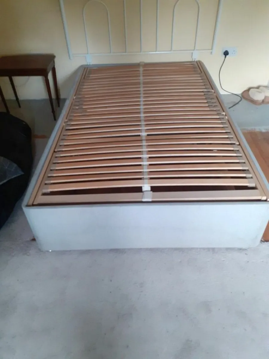 Home furniture - Image 2