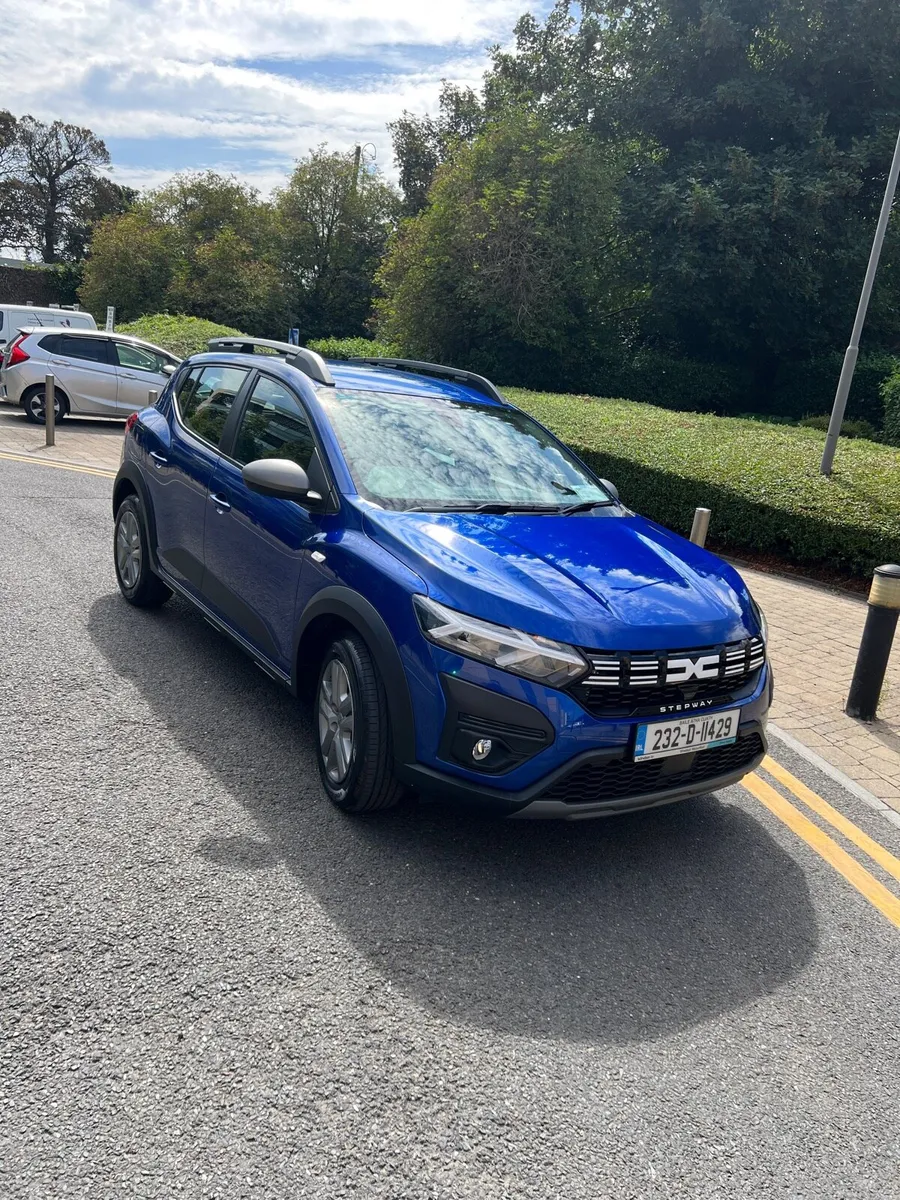 Dacia Sandero Stepway Automatic - Image 3