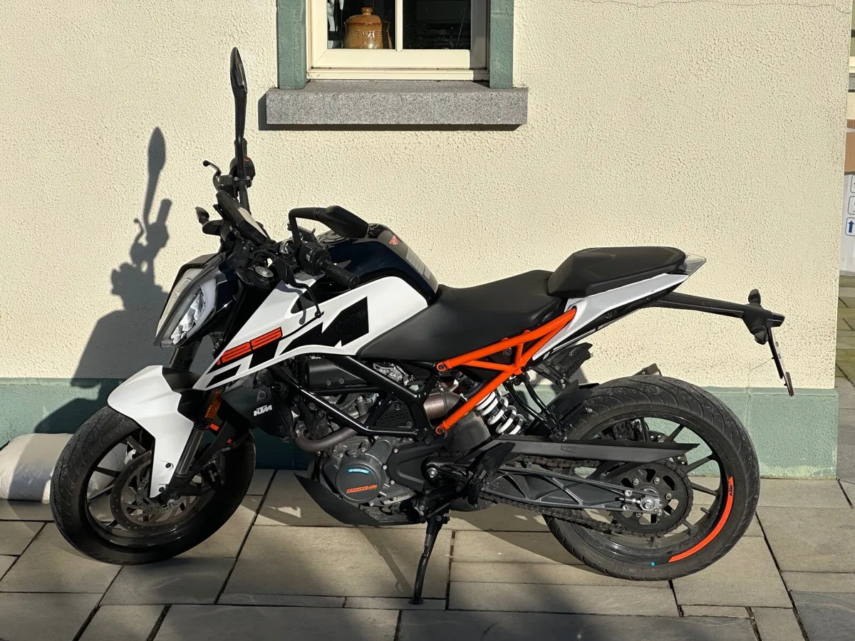 KTM Duke 125 (A1) - Image 1