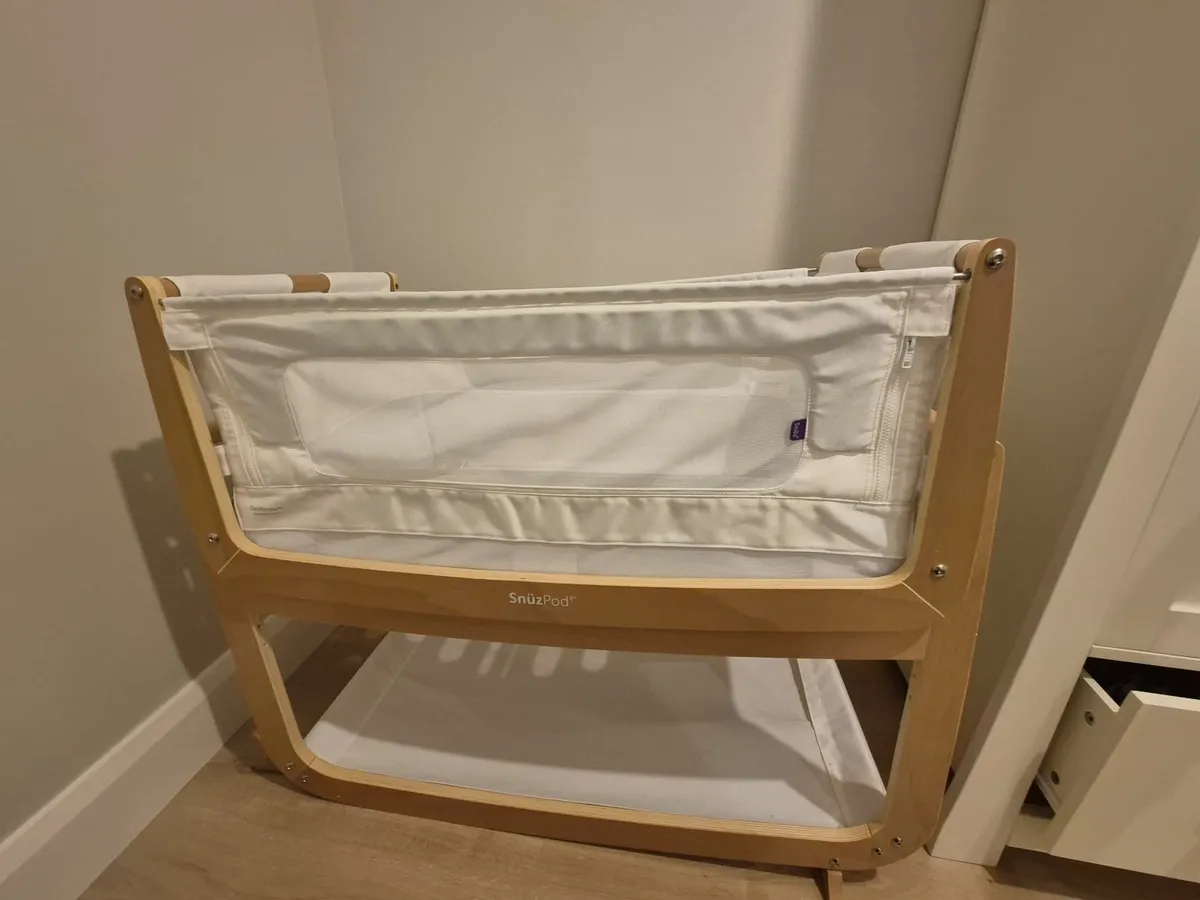 Snuz Pod - bed side crib - Image 1