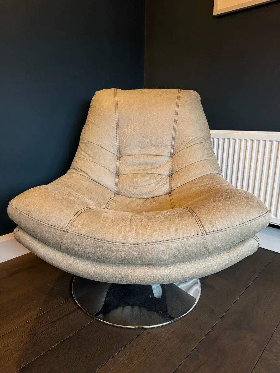 Furniture - Image 3