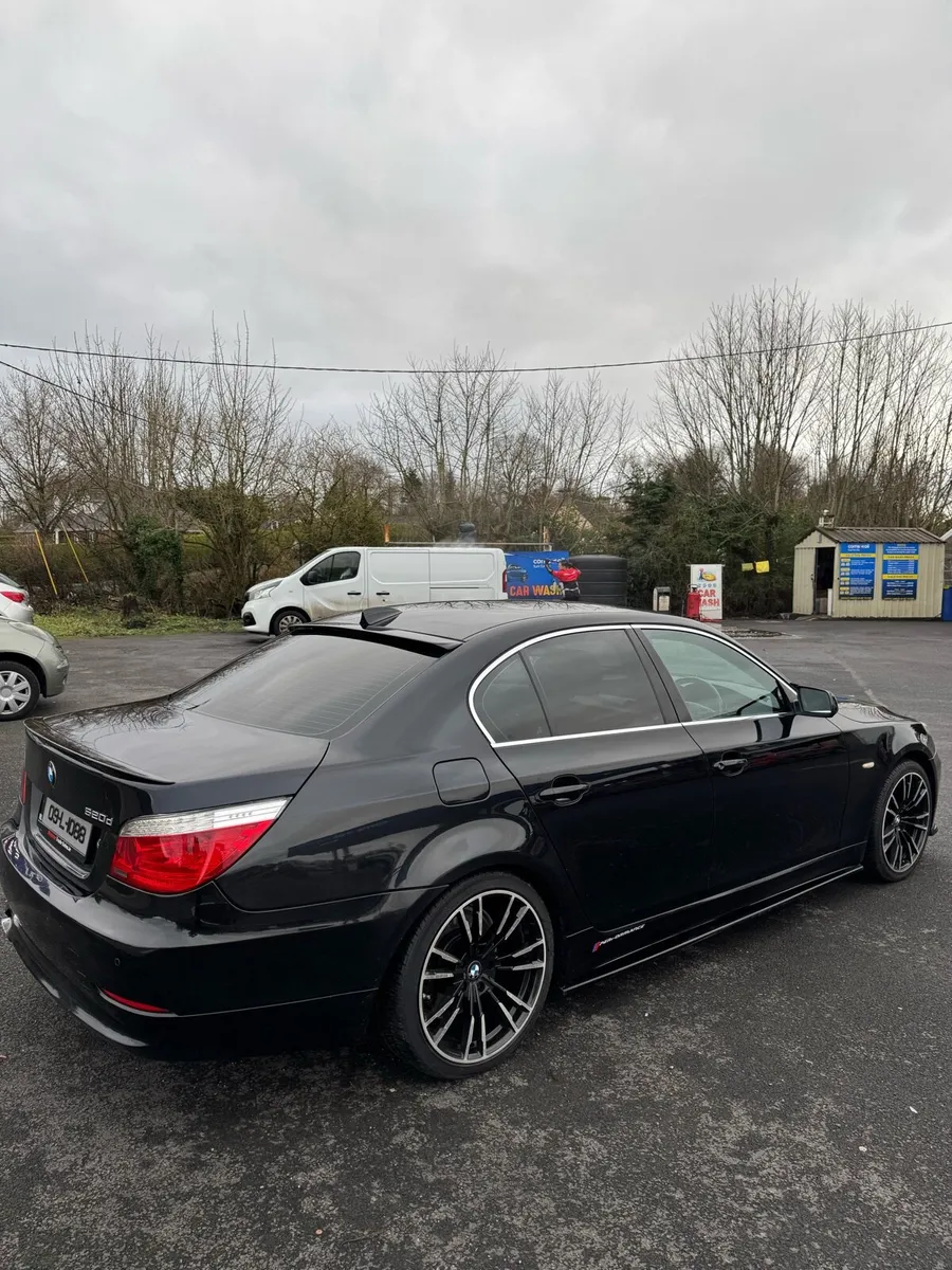 BMW 5 SERIES 09L1088 - Image 4