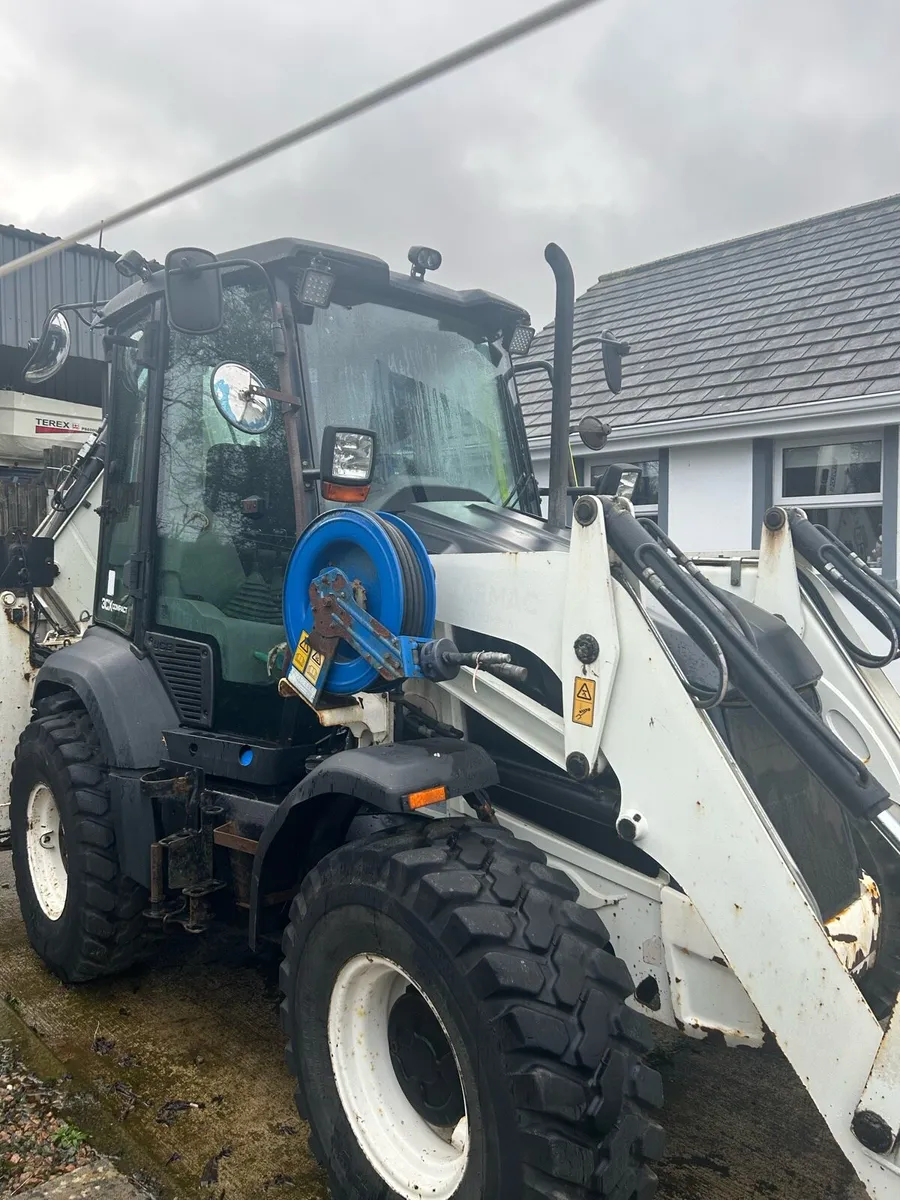 JCB 3CX Compactor - Image 3