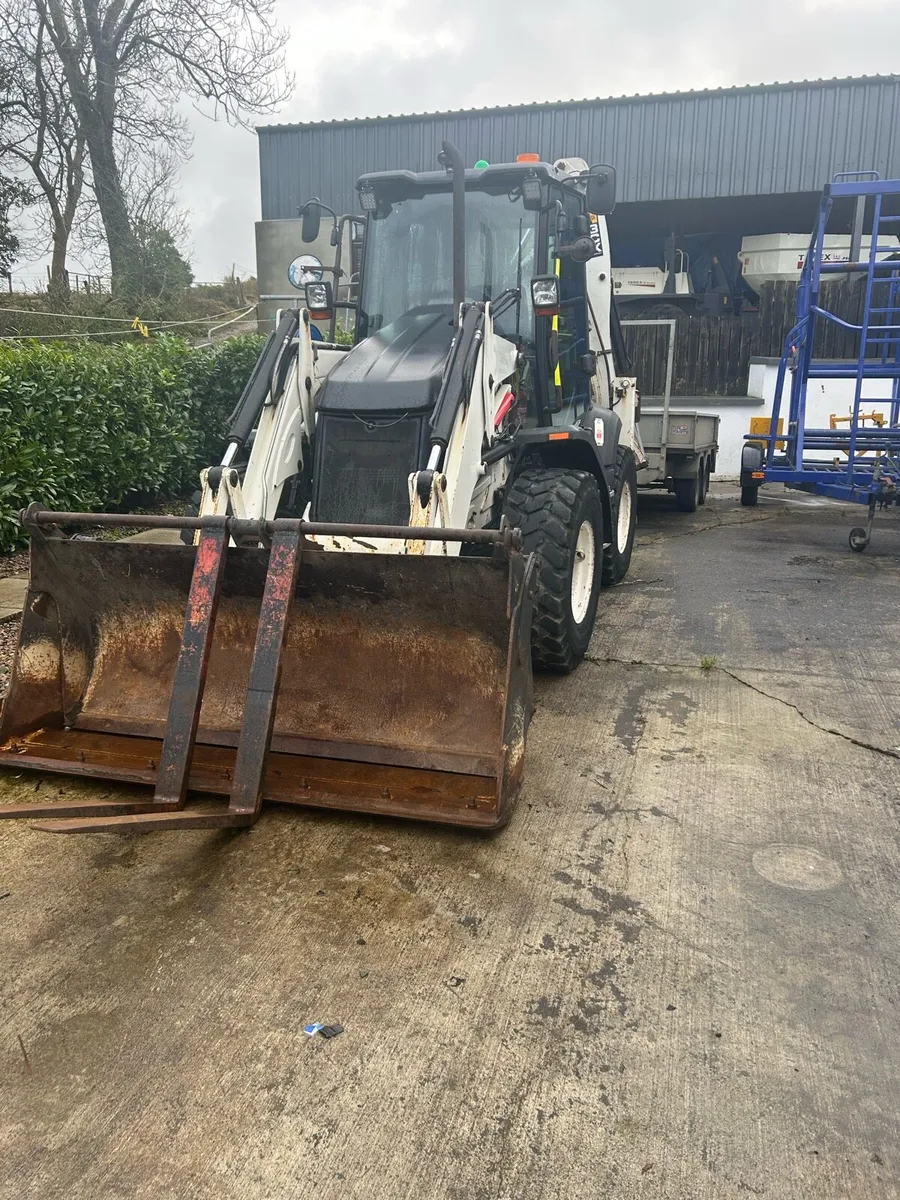 JCB 3CX Compactor - Image 4