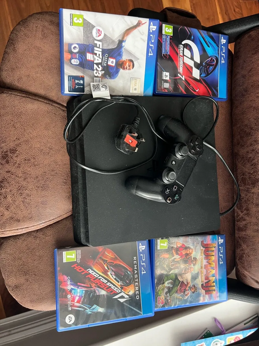 Ps 4 - Image 1
