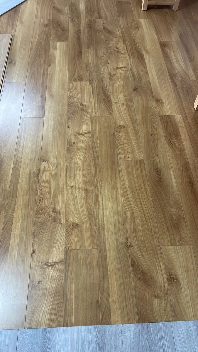 Laminate floors - Image 1