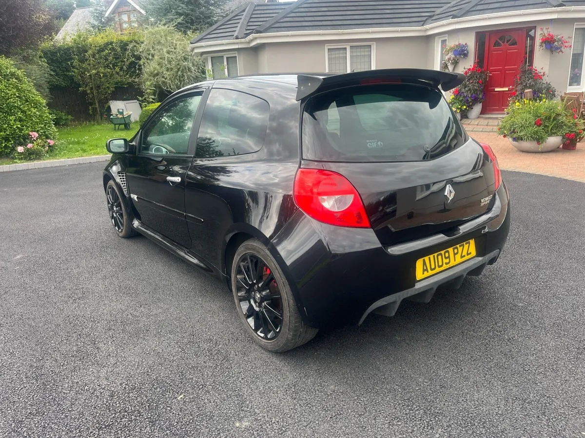 Clio Club Sport - Image 2