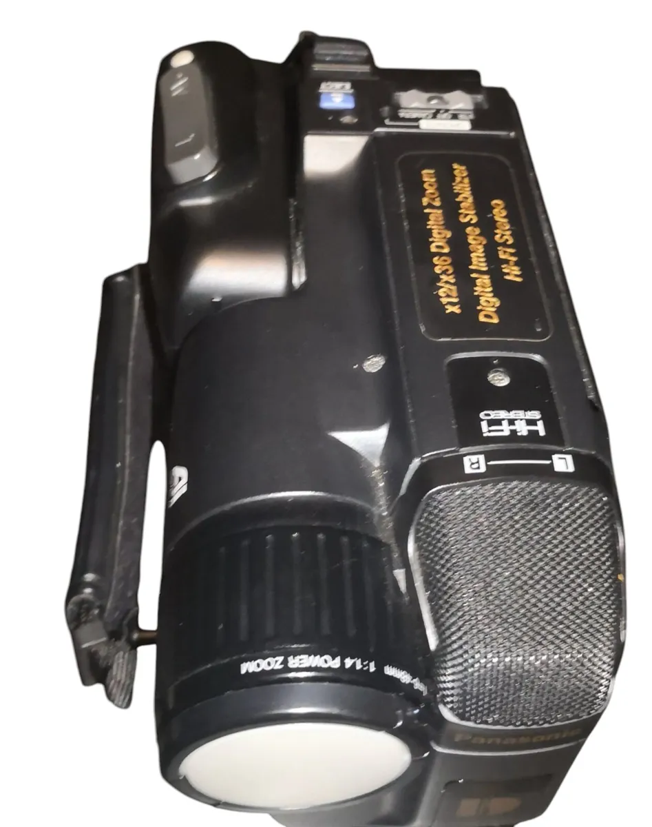 VHS - C Panasonic palmcorder NVS6B - Image 3