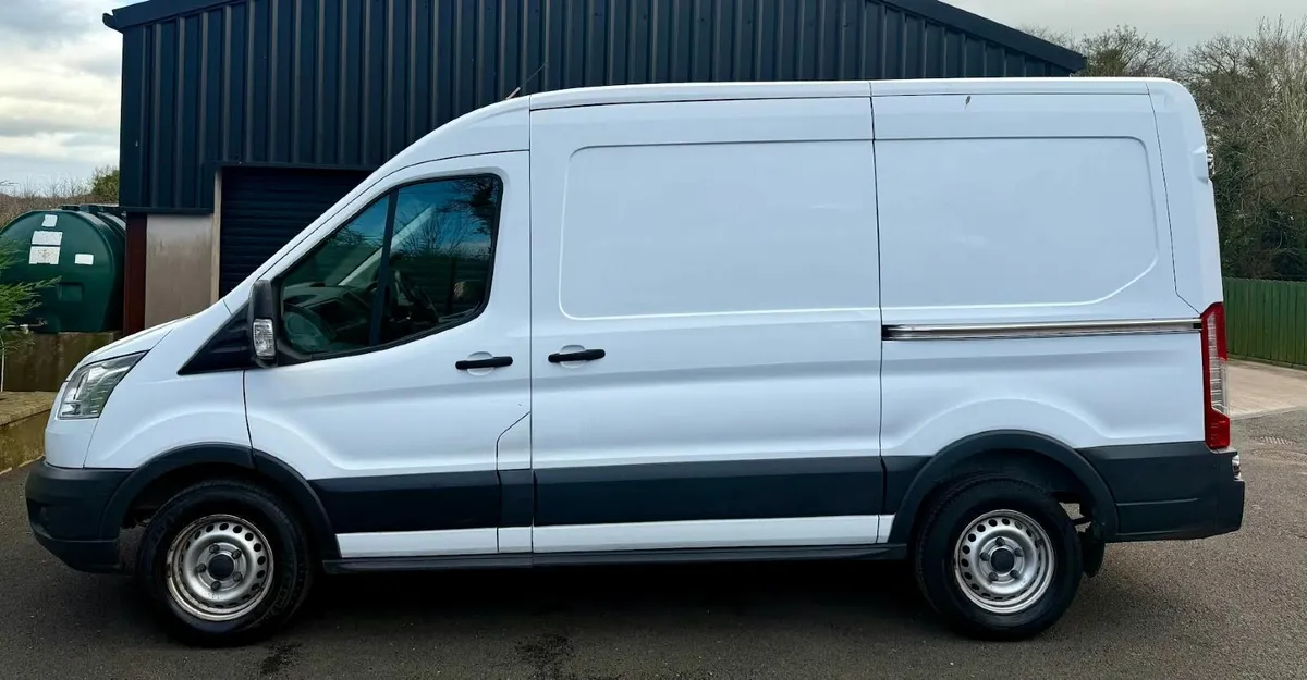 2016 Ford Transit 2.2Tdci L2H2  NO VAT CHEAP VRT - Image 4