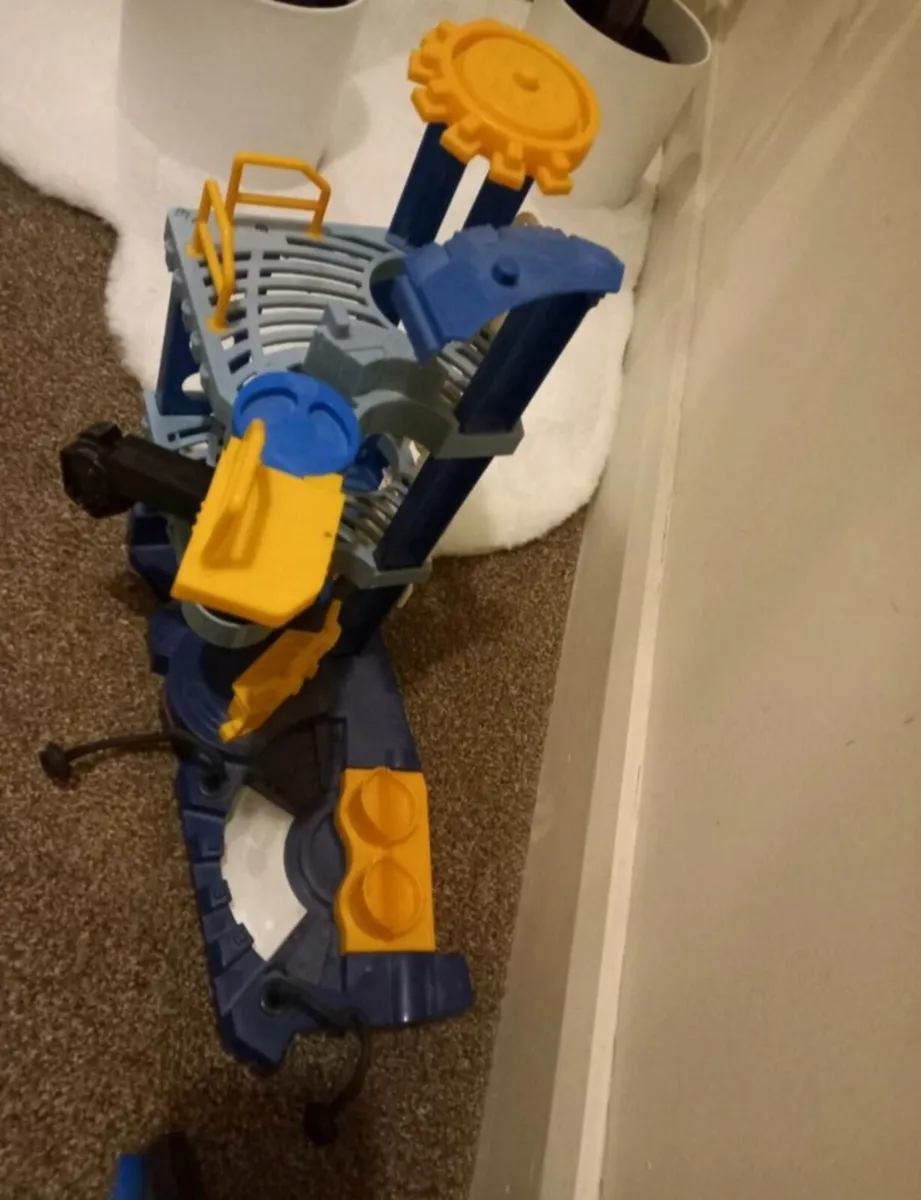 Imaginext Rare Space Rocket Ship & Free toys - Image 3
