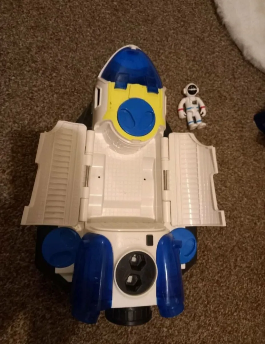 Imaginext Rare Space Rocket Ship & Free toys - Image 4